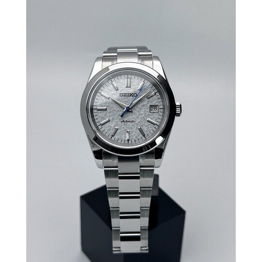 Custom Seiko Mod • Premium Silver Frost “Genbi” • 39mm